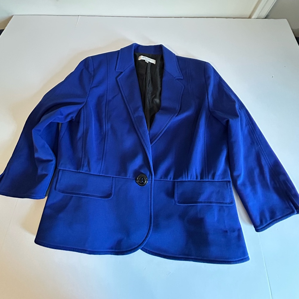 Kasper Cobalt Single-Button Blazer with slight peplum